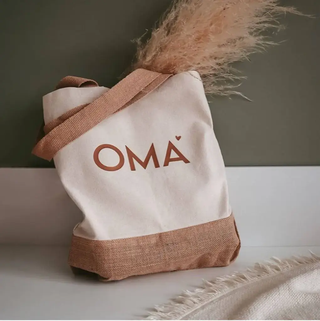 OMA shopper